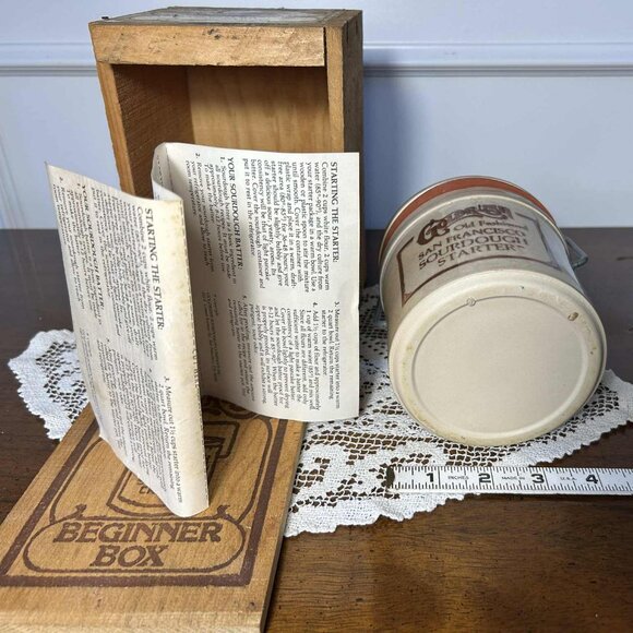 Gold Rush San Francisco Sourdough Starter Stoneware Crock Beginner Box - Picture 5 of 10
